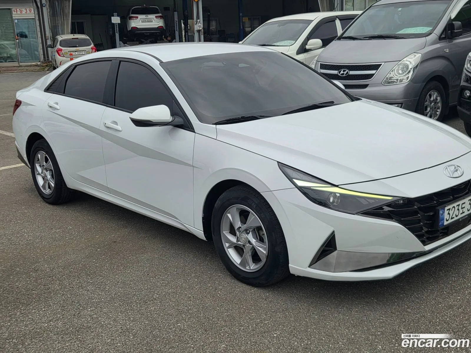 Hyundai Elantra 2021 — 11