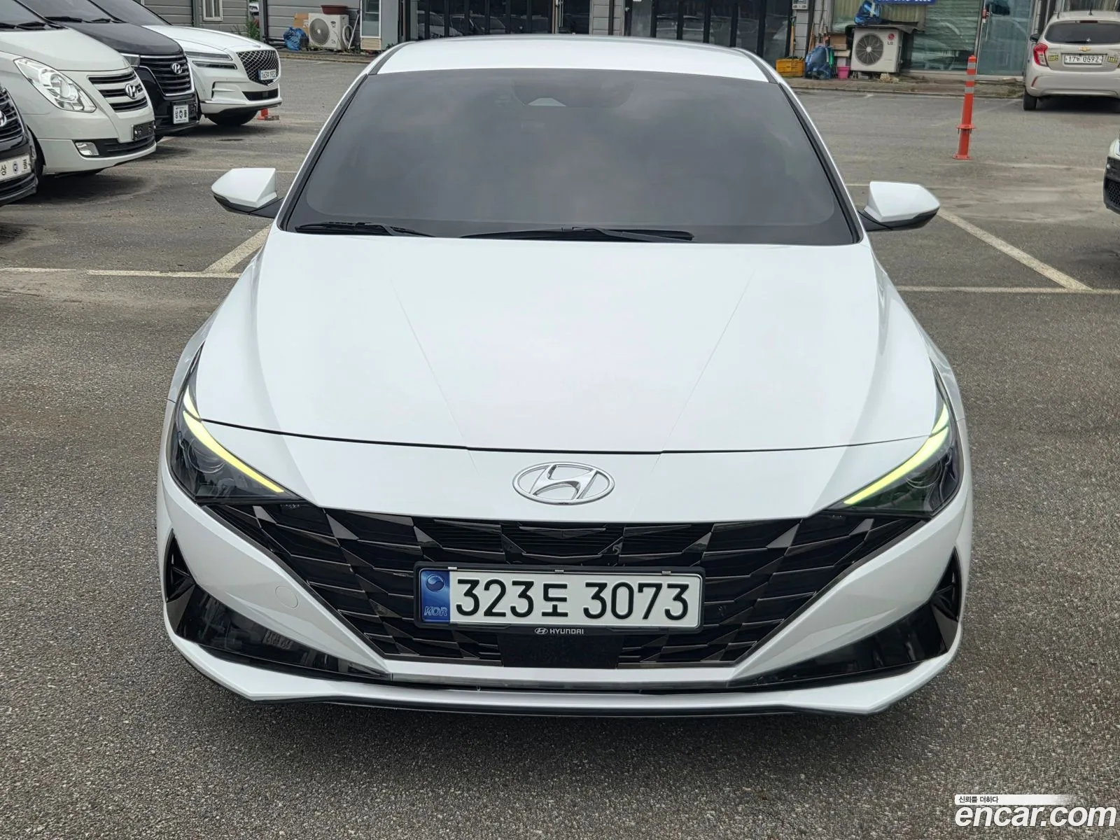 Hyundai Elantra 2021 — 17