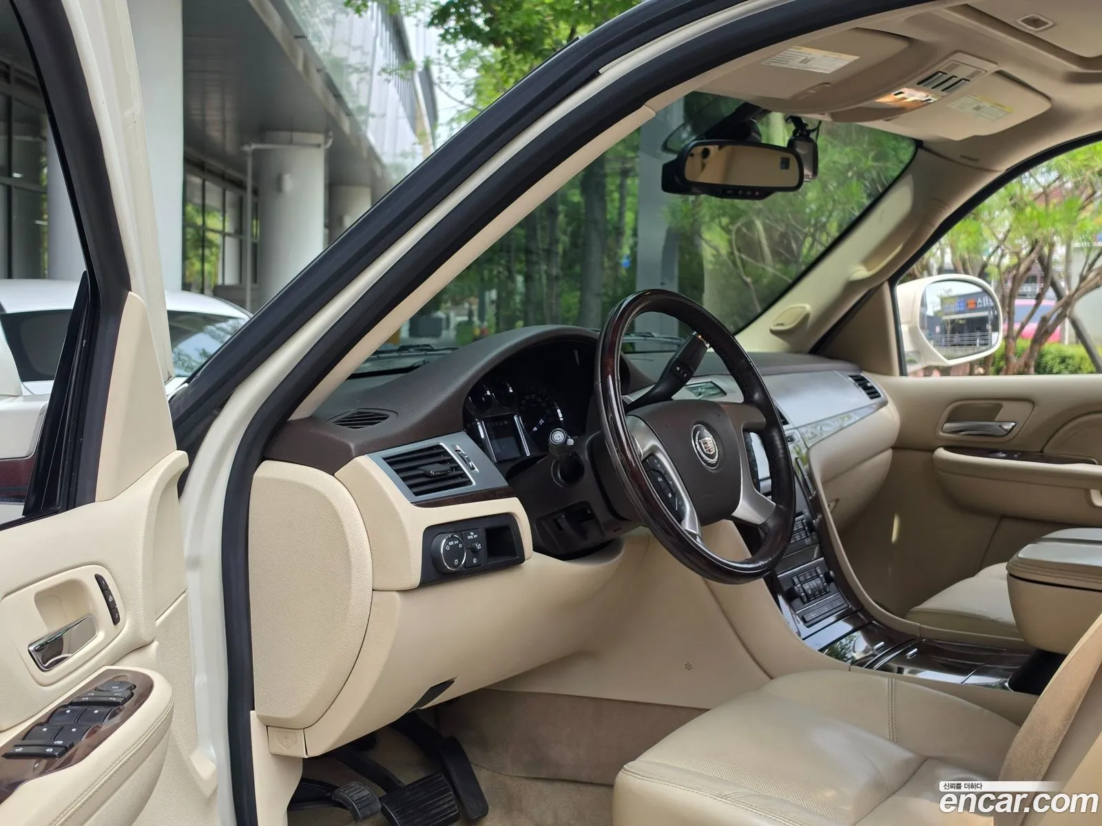 Cadillac Escalade 2008 — 13