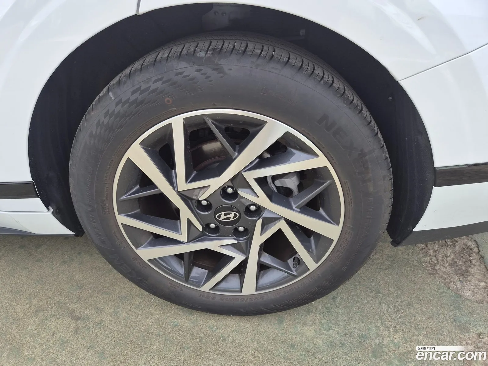 Hyundai Grandeur 2023 — 16