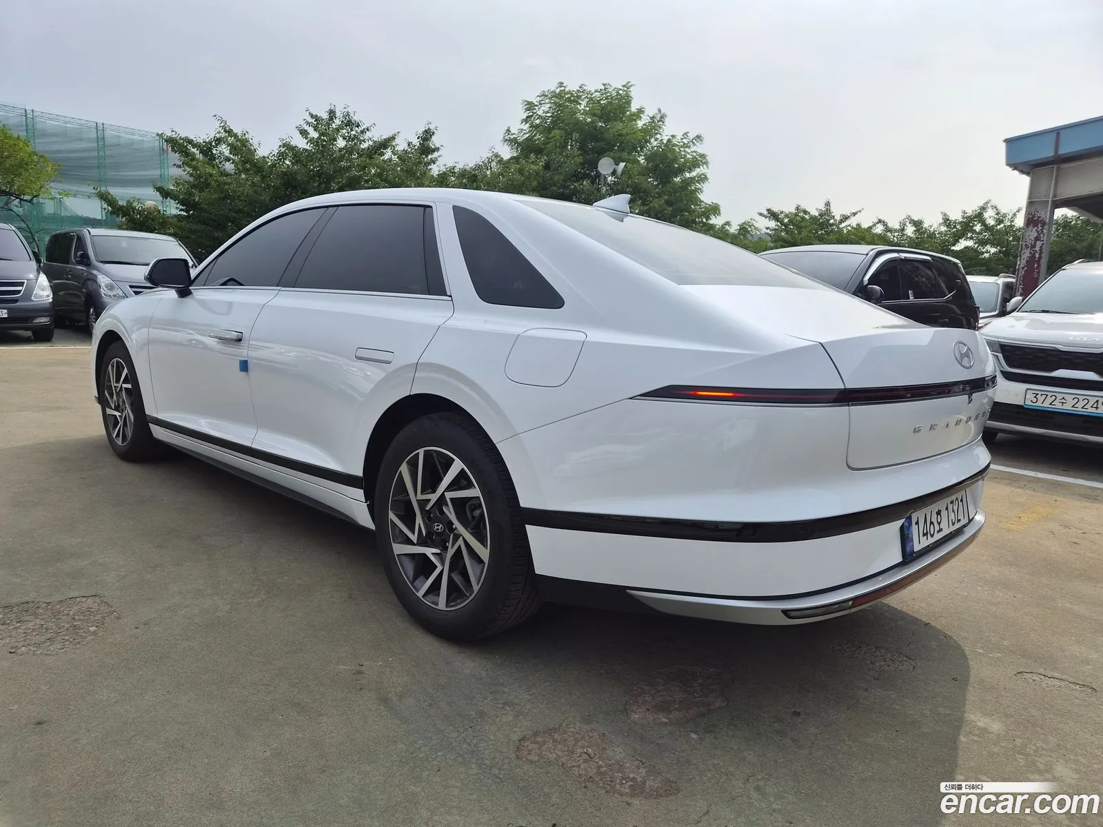 Hyundai Grandeur 2023 — 11