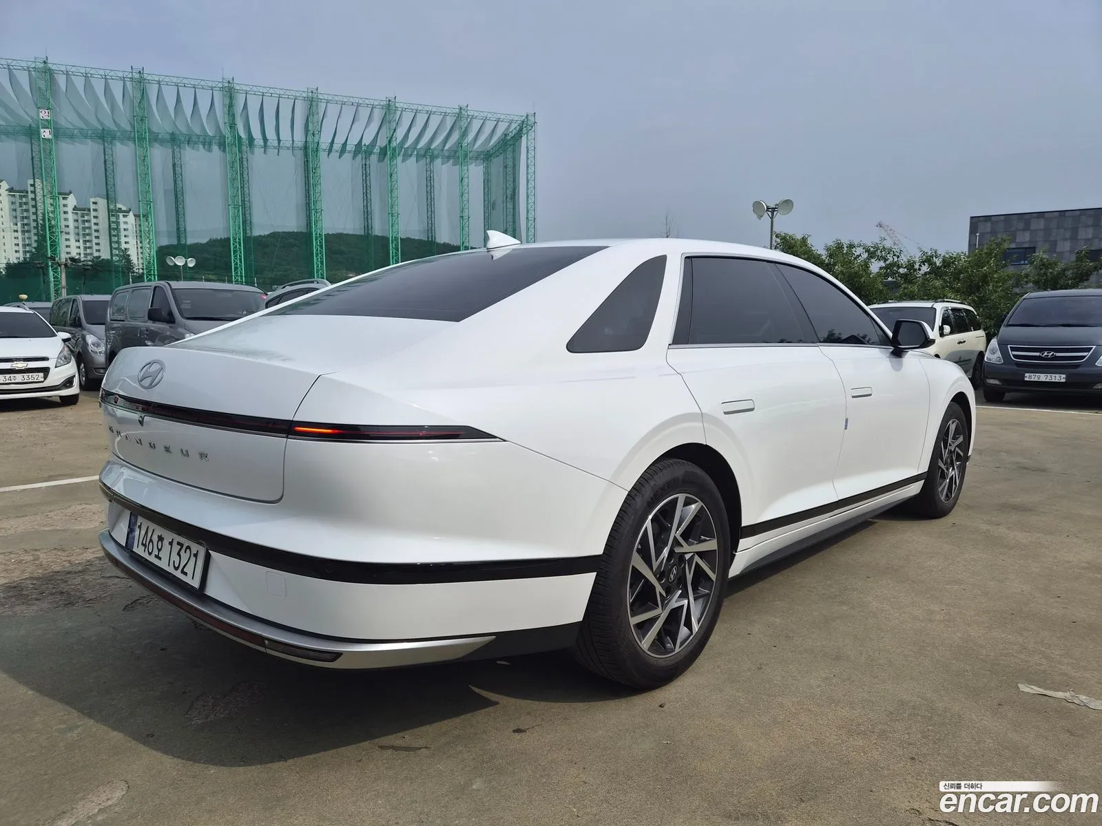 Hyundai Grandeur 2023 — 14