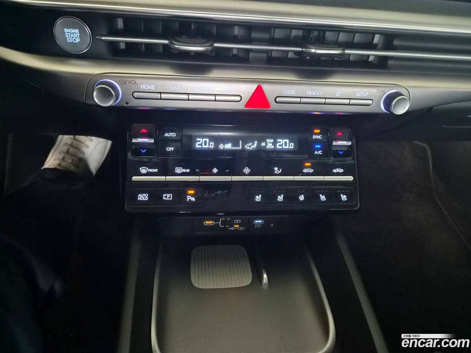 Hyundai Grandeur 2023 — 18