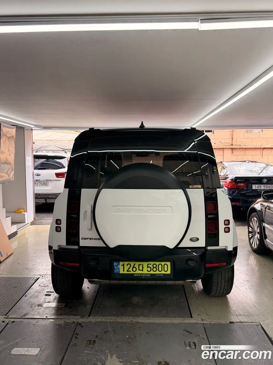 Land Rover Defender 2023 — 9