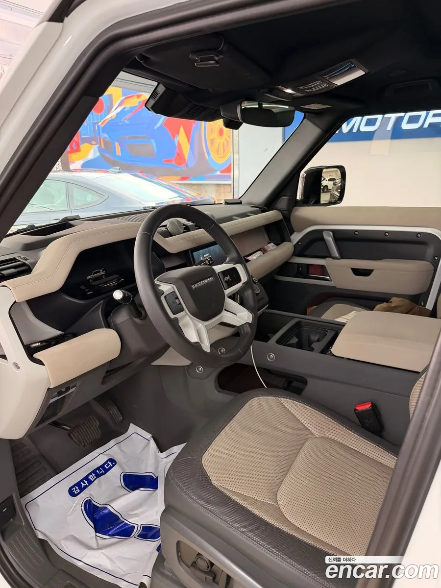 Land Rover Defender 2023 — 3