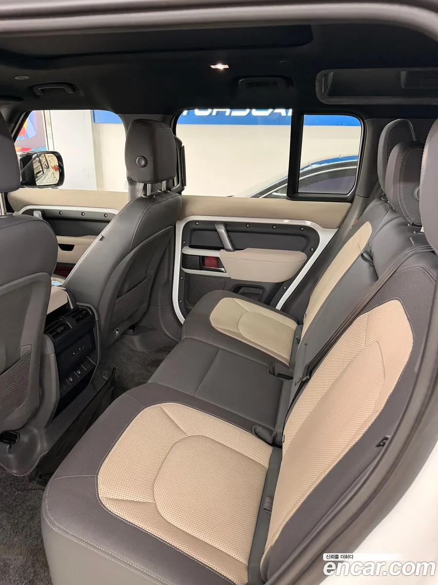 Land Rover Defender 2023 — 4