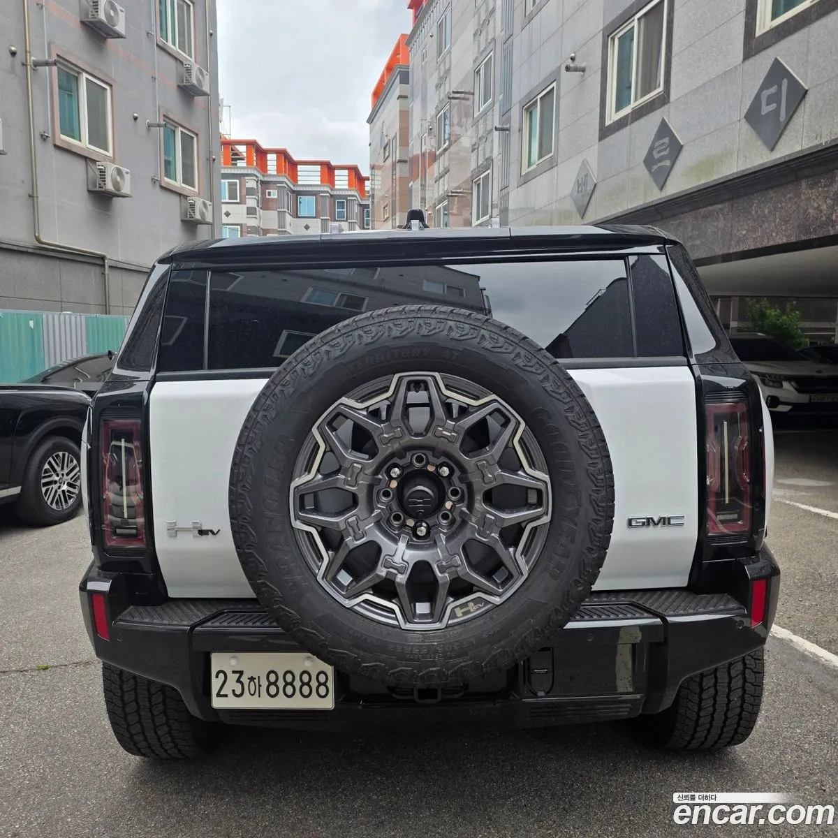 GMC Hummer EV 2026 — 9