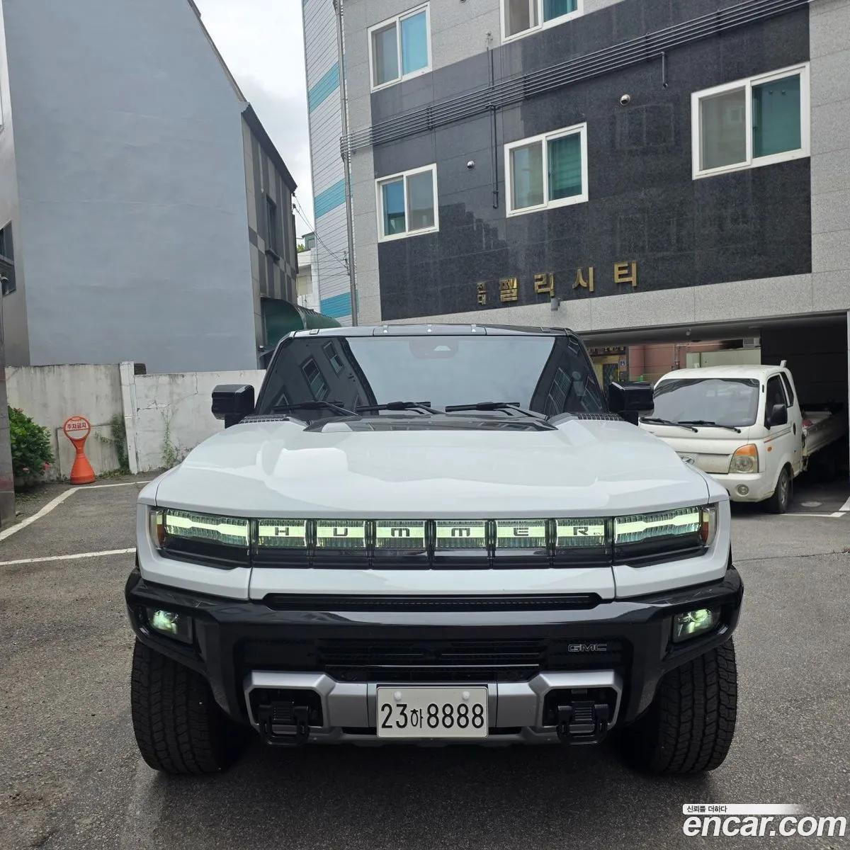 GMC Hummer EV 2026 — 15