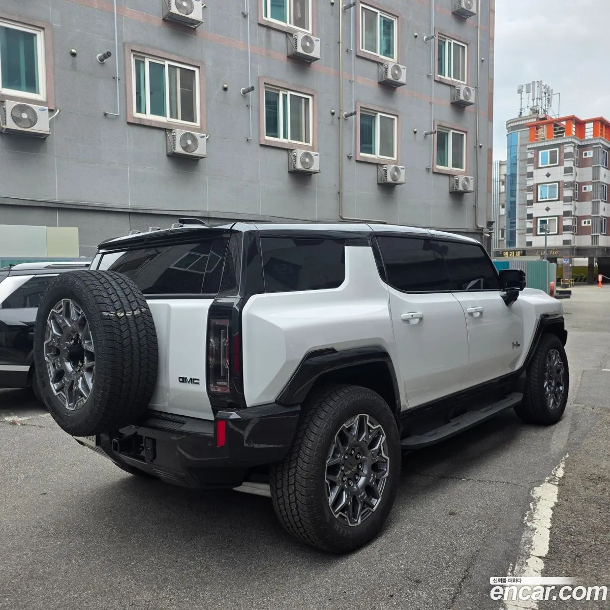 GMC Hummer EV 2026 — 4