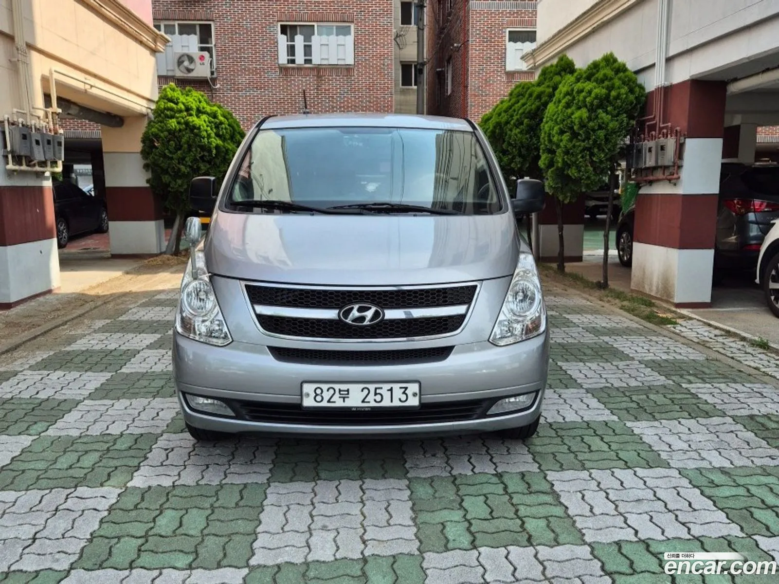 Hyundai Grand Starex 2015 — 19