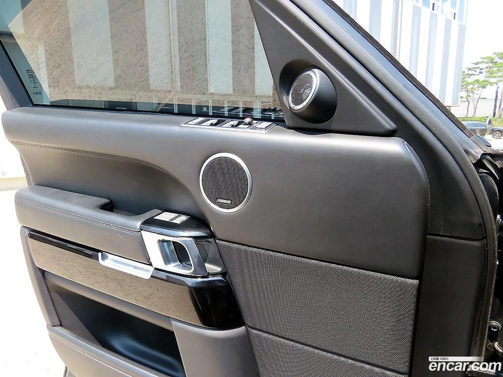 Land Rover Range Rover 2013 — 18