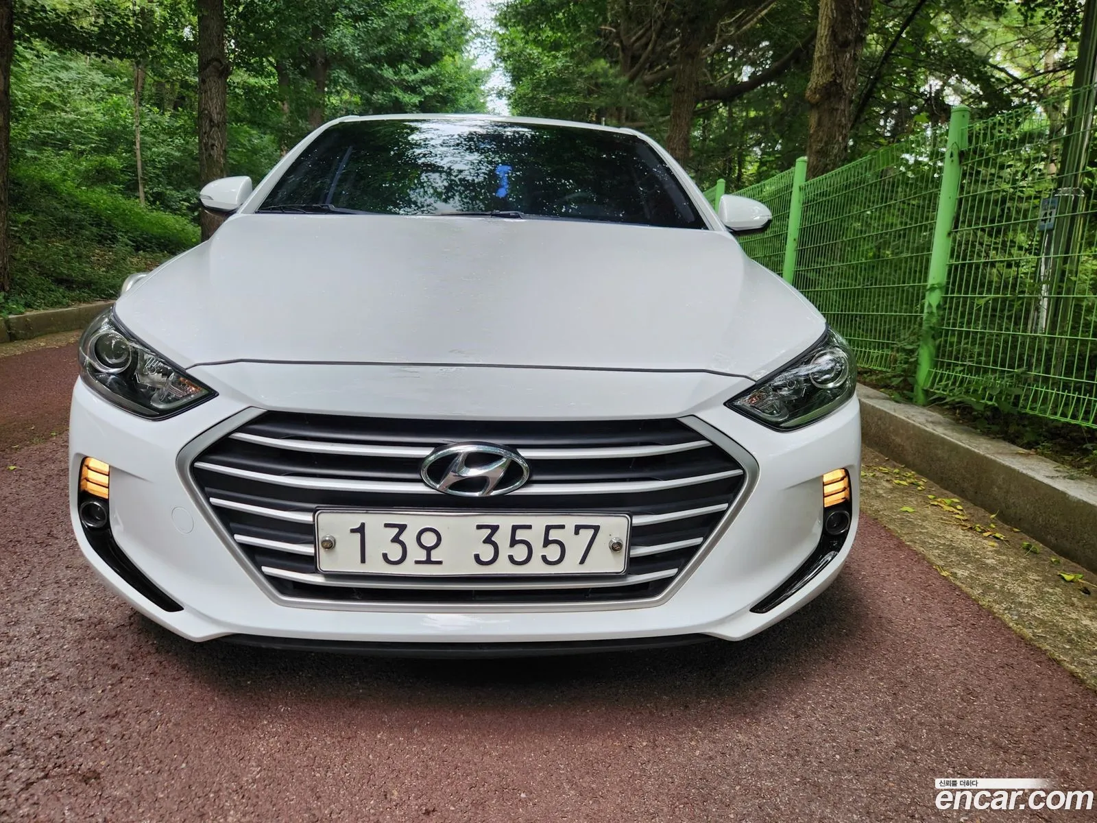 Hyundai Elantra AD 2017 — 3
