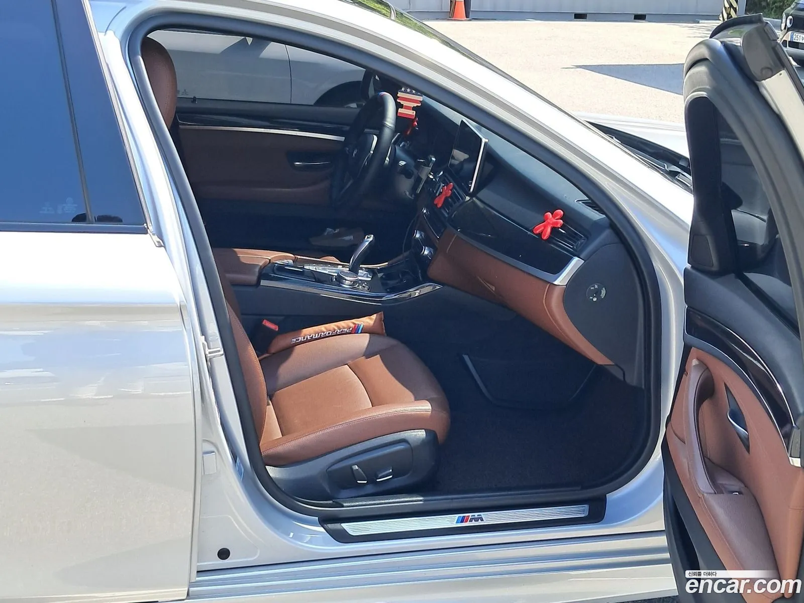 BMW 5 Series 2016 — 11