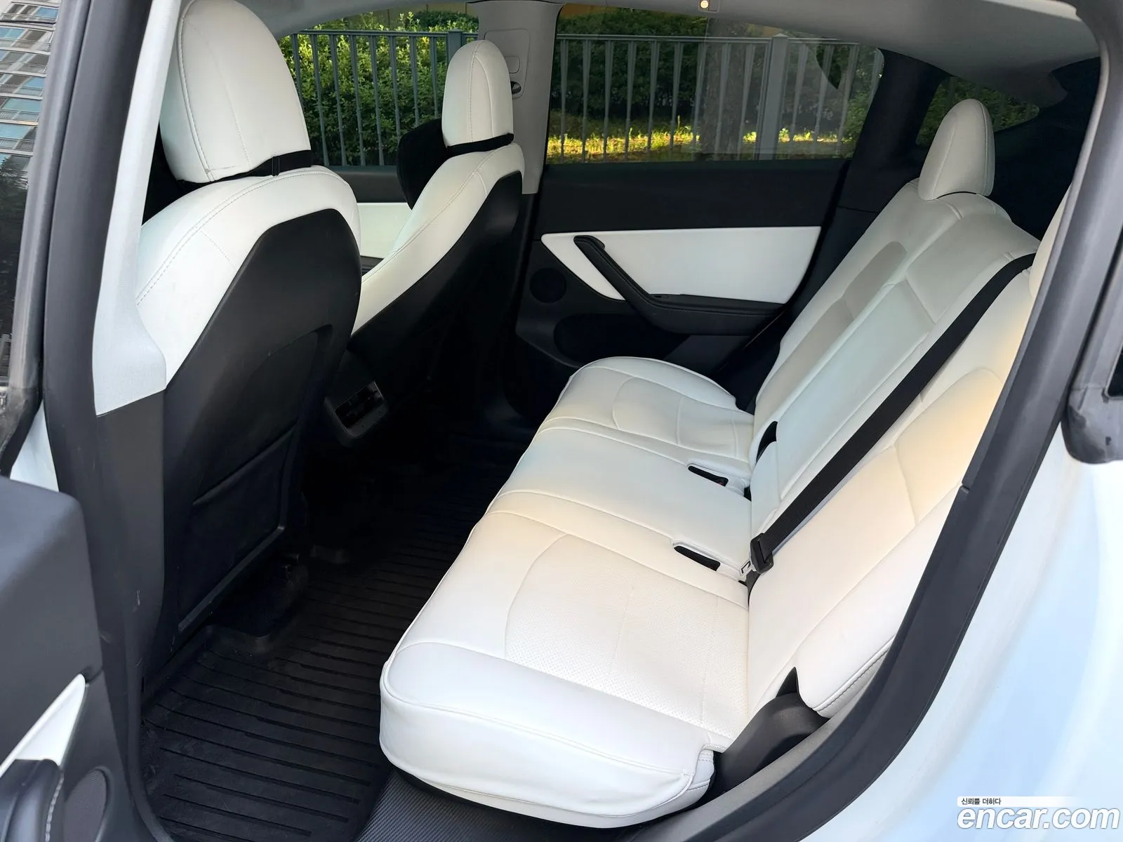 Tesla Model Y 2022 — 2
