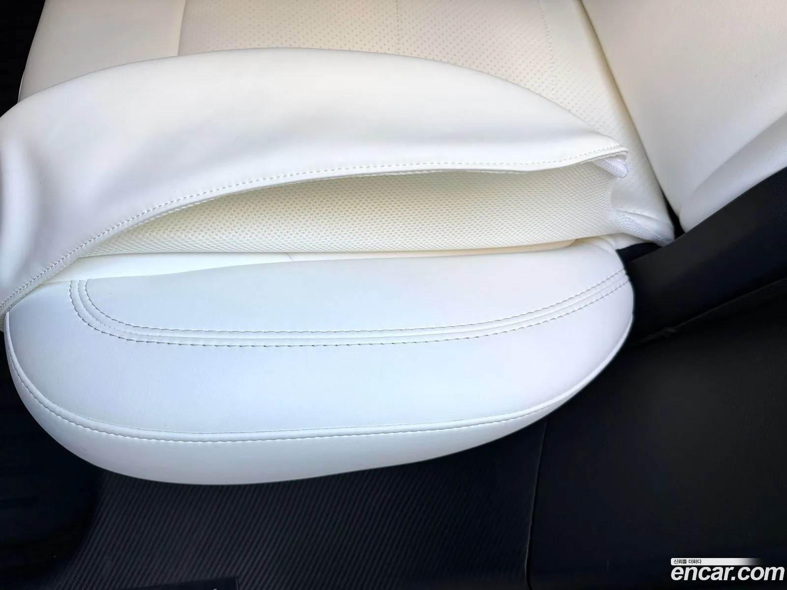 Tesla Model Y 2022 — 11