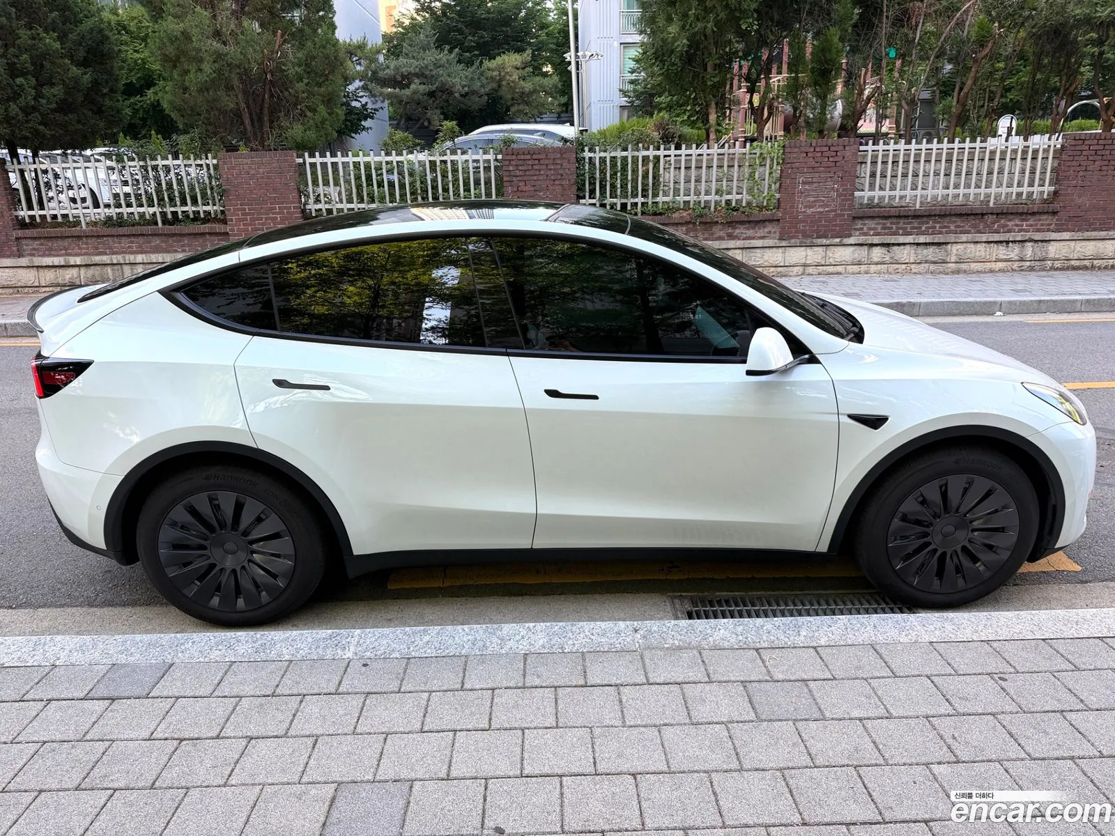 Tesla Model Y 2022 — 13