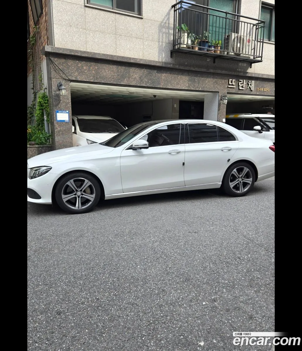 Mercedes-Benz E-Class W213 2017 — 11