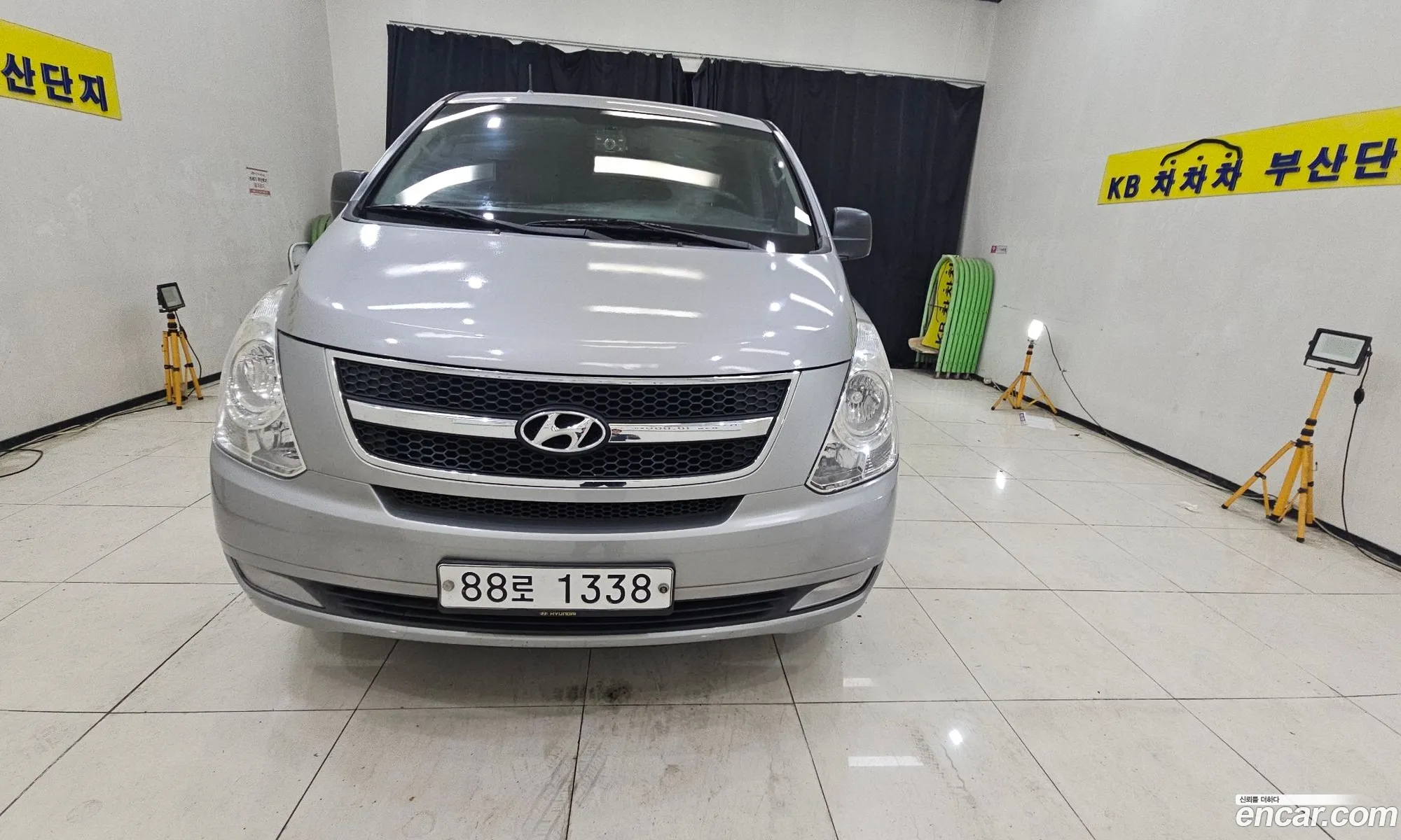 Hyundai Grand Starex 2015 — 15