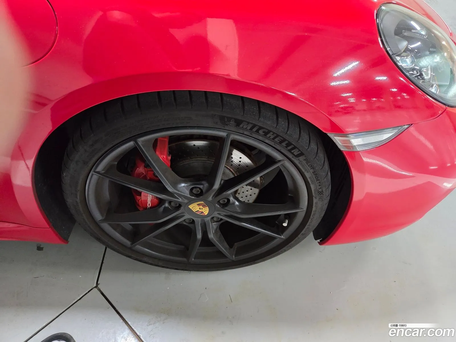 Porsche 718 Boxster 2018 — 3