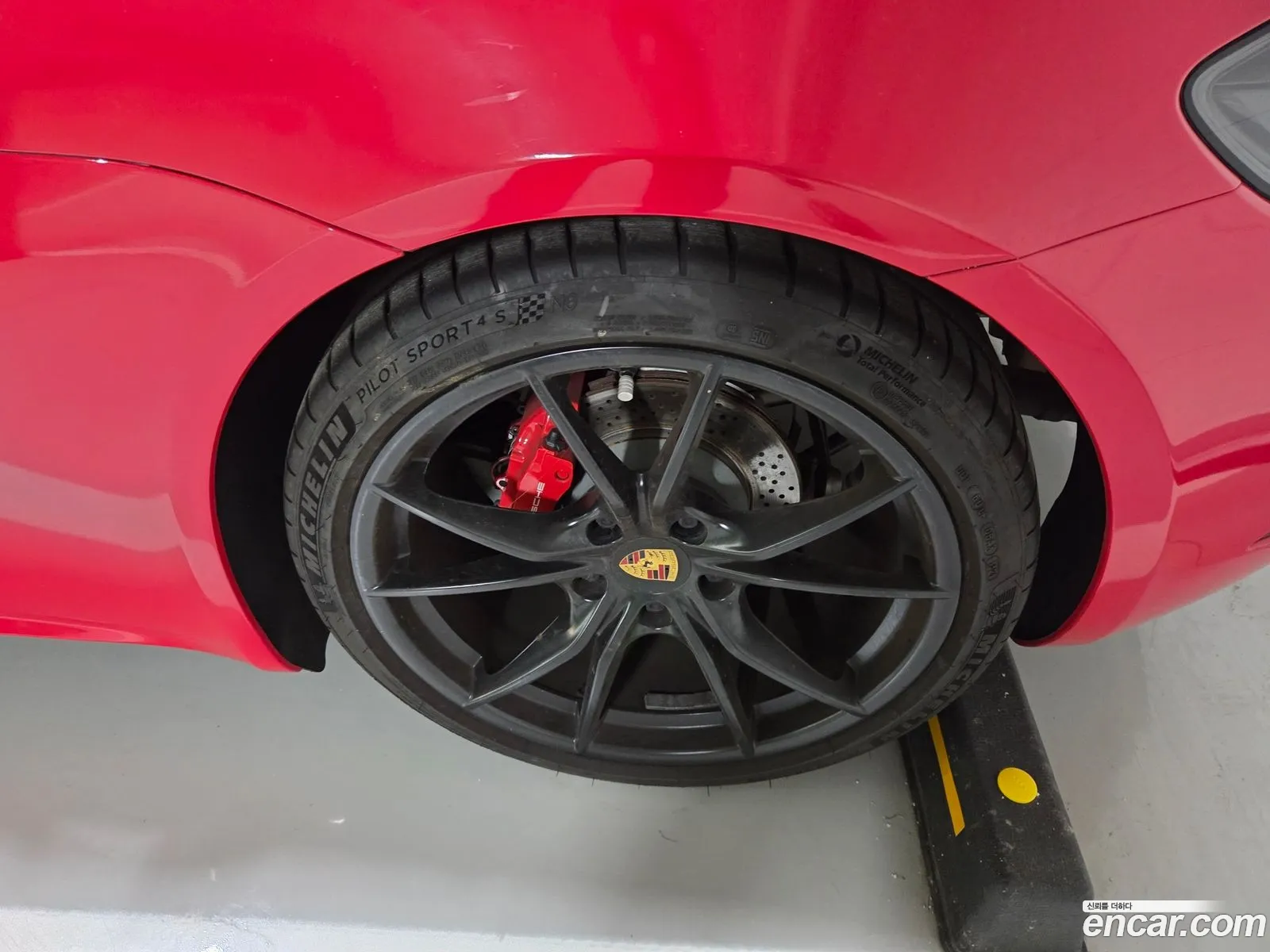 Porsche 718 Boxster 2018 — 9