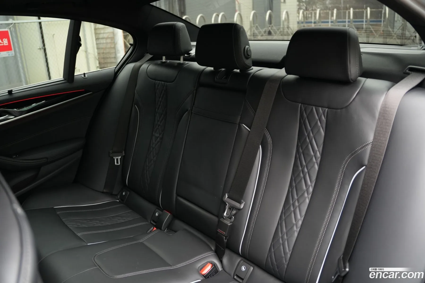 BMW 5 Series 2023 — 17