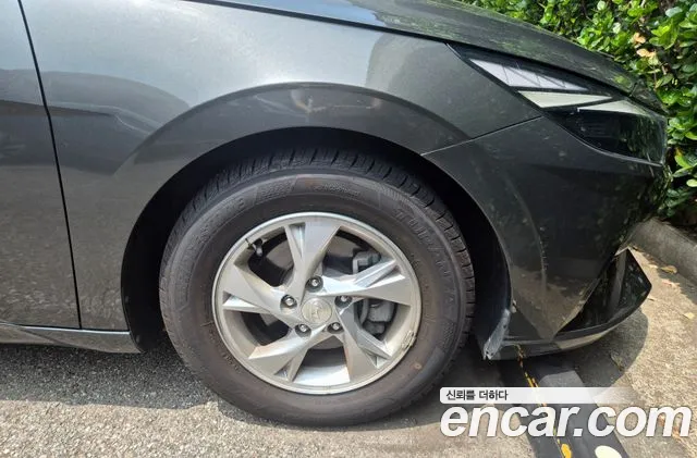 Hyundai Elantra 2021 — 4
