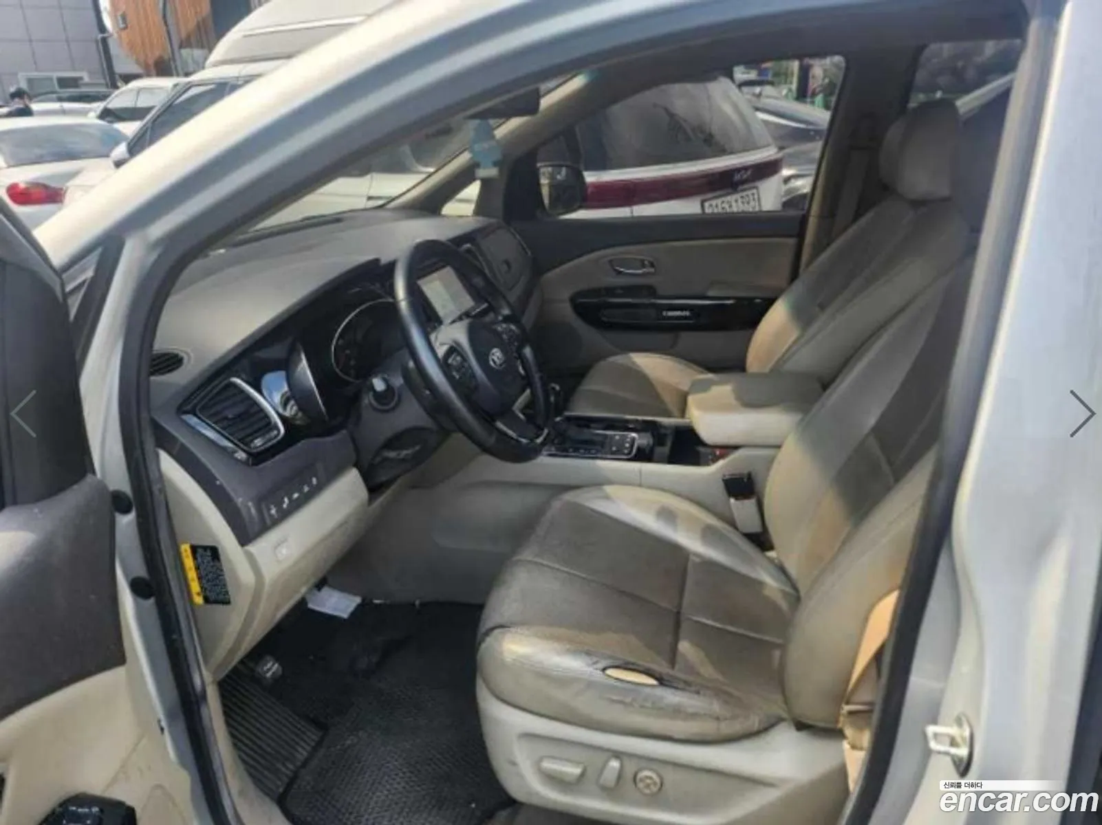 Kia Carnival 2014 — 3