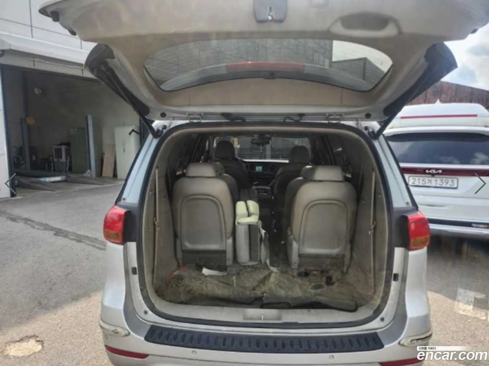 Kia Carnival 2014 — 16