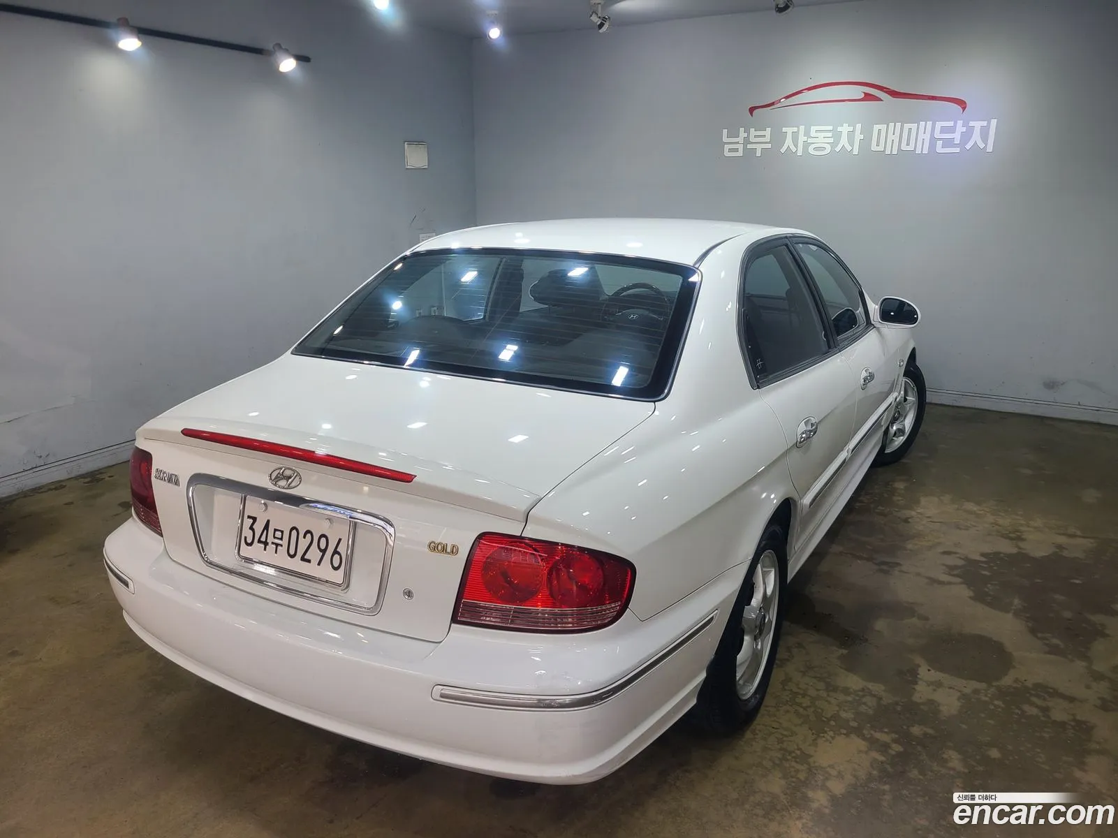 Hyundai EF Sonata 2002 — 17