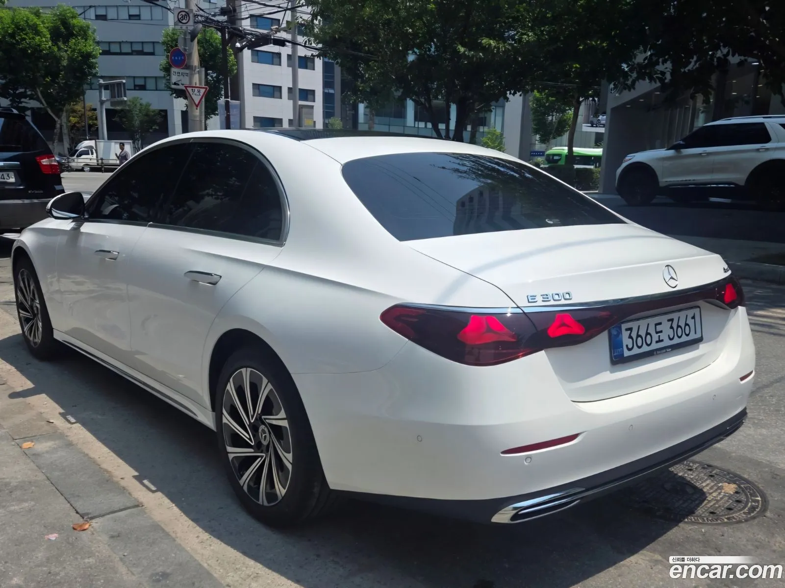 Mercedes-Benz E-Class W214 2026 — 5