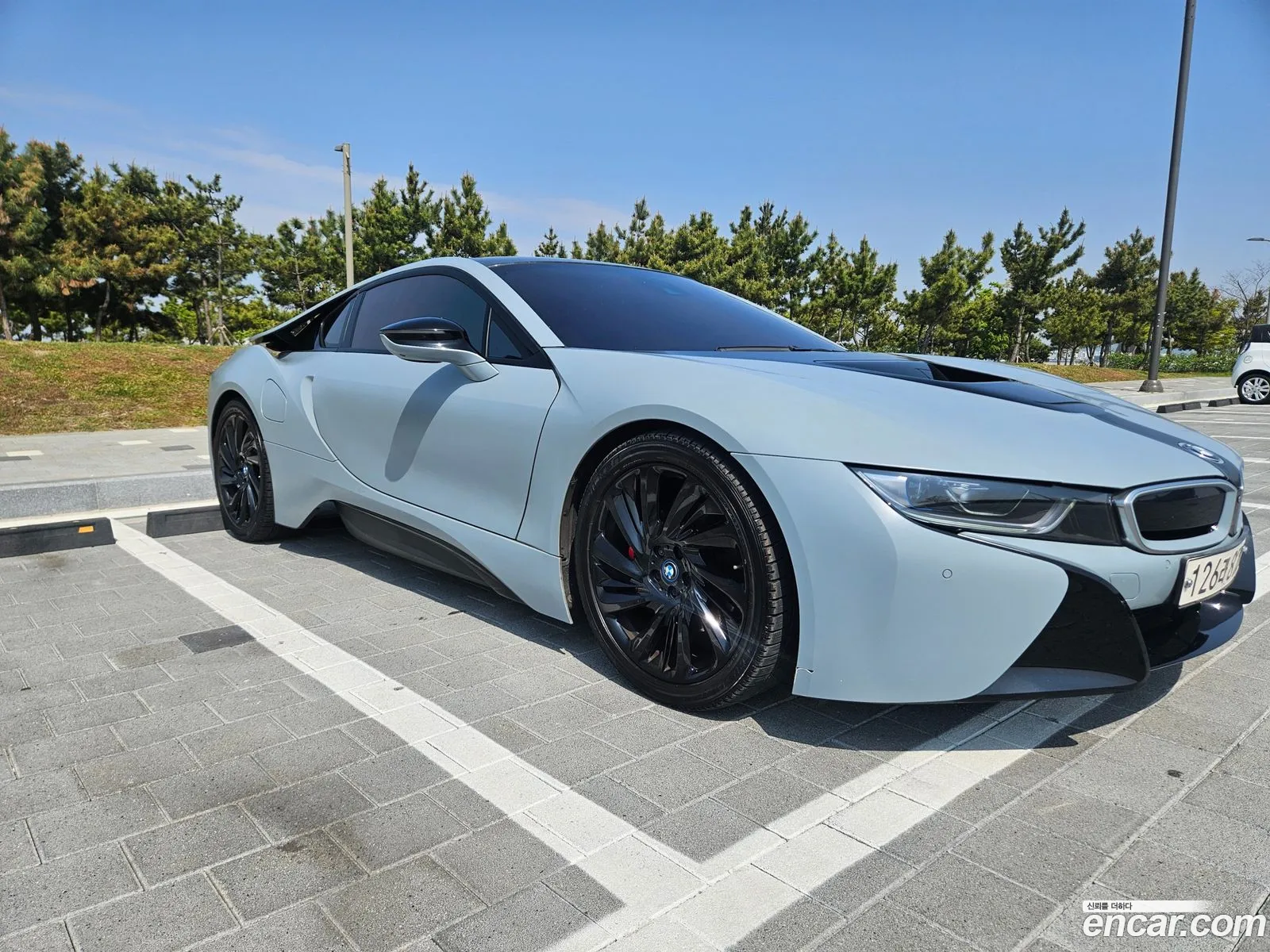 BMW i8