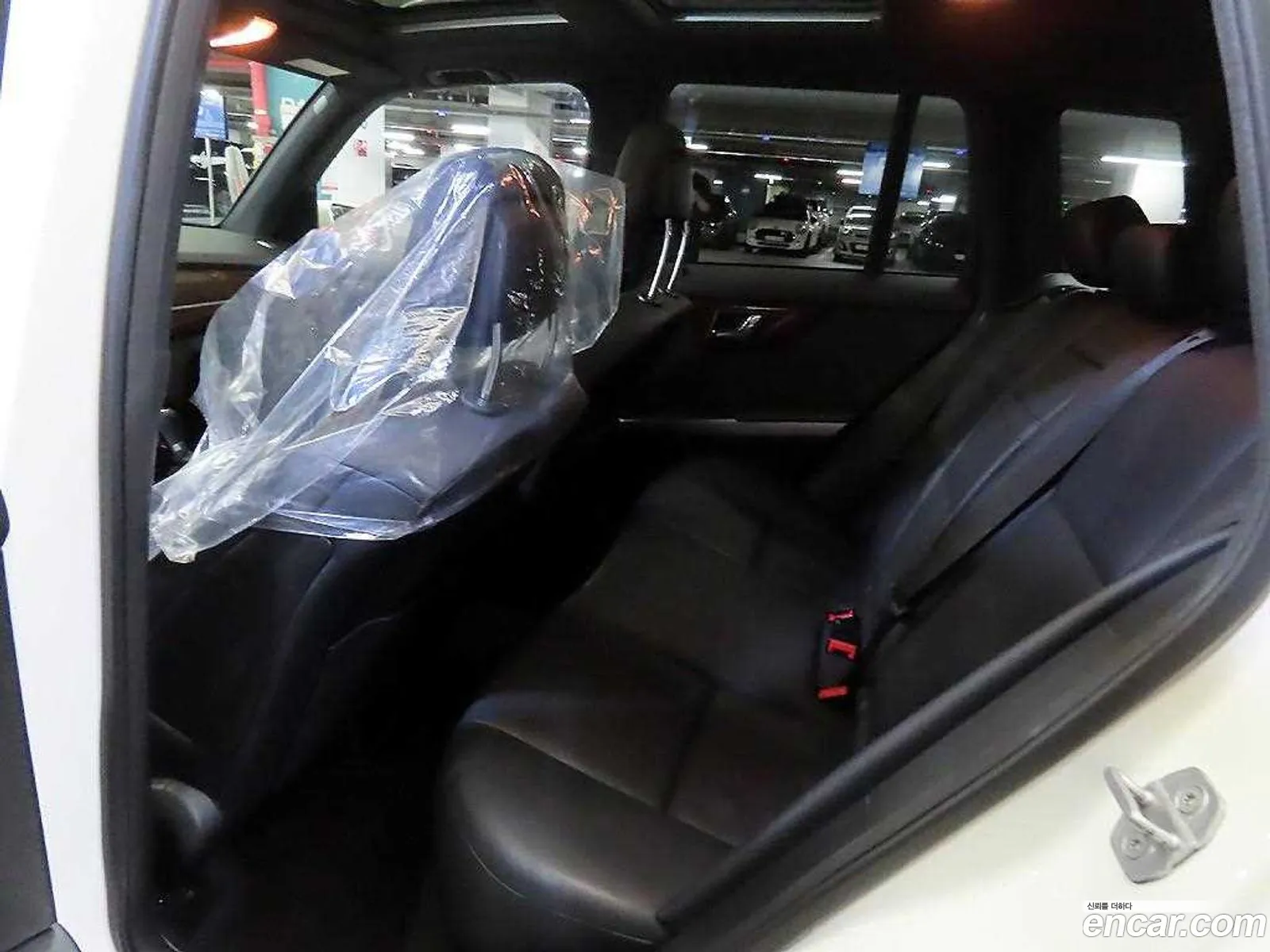 Mercedes-Benz GLK-Class X204 2011 — 12