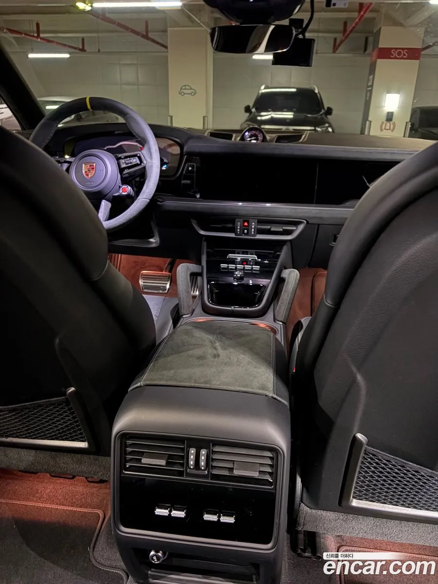 Porsche Cayenne 2024 — 16