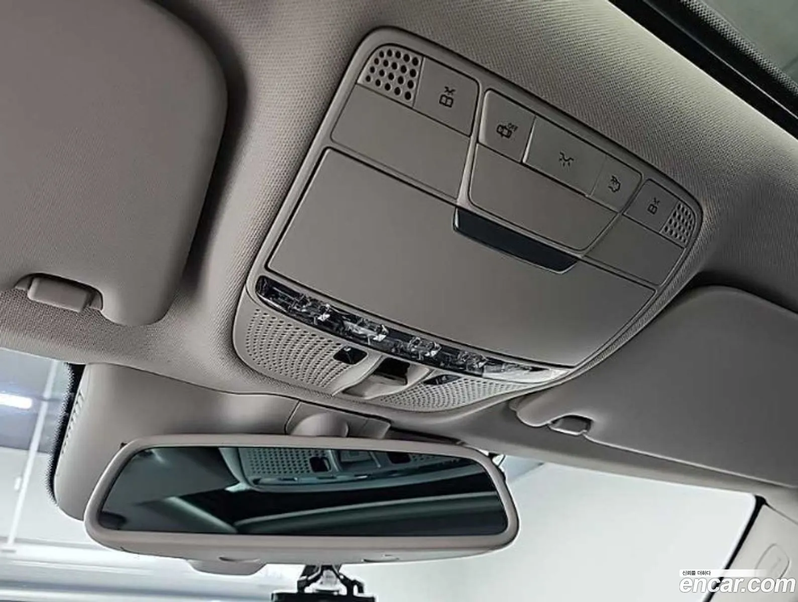 Mercedes-Benz C-Class W205 2015 — 11