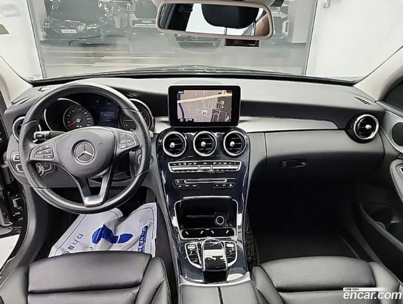 Mercedes-Benz C-Class W205 2015 — 16
