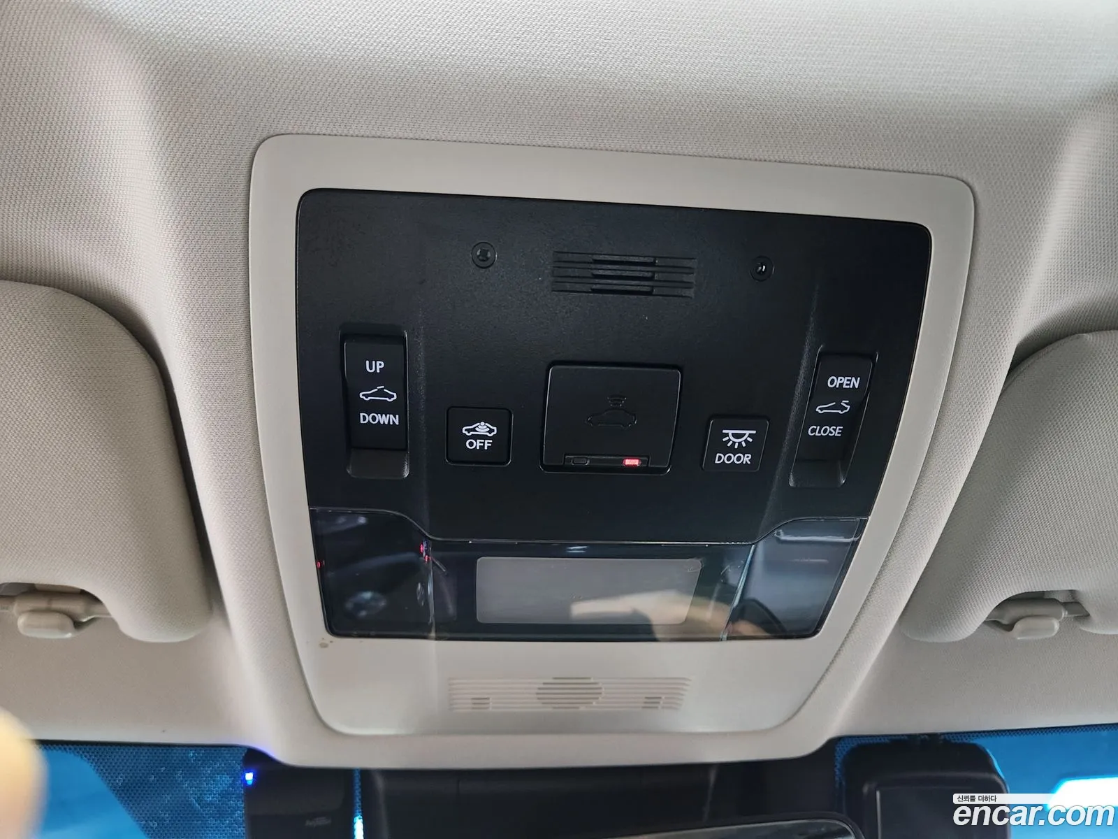 Lexus ES300h 7th Gen 2023 — 20