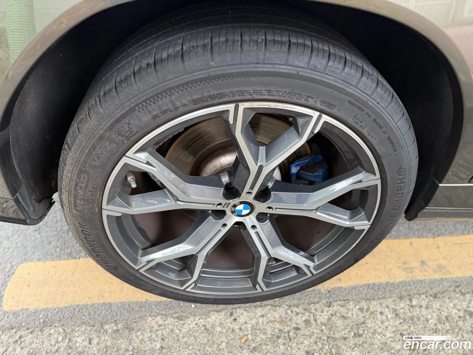 BMW X6 2021 — 7
