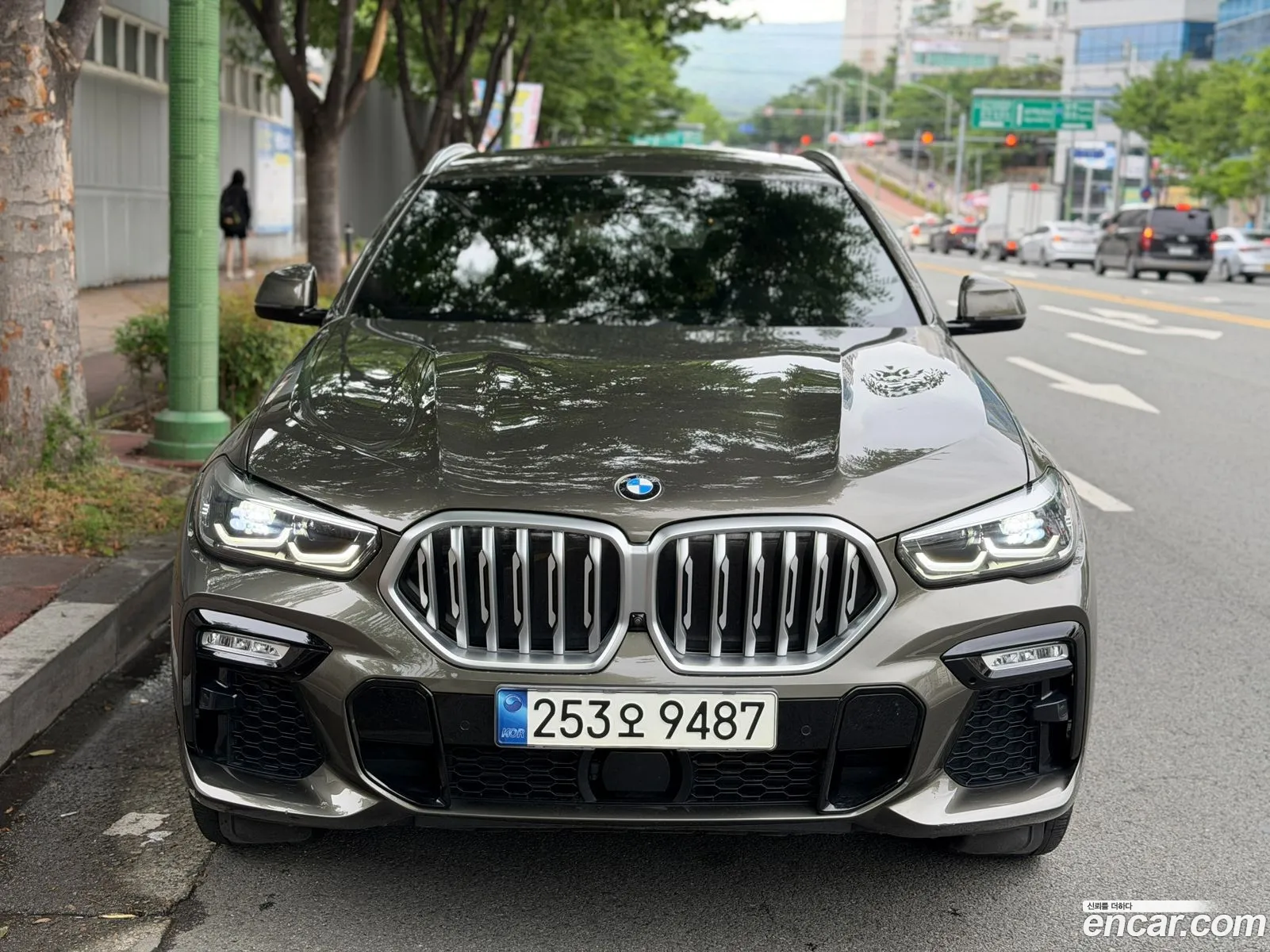 BMW X6 2021 — 16