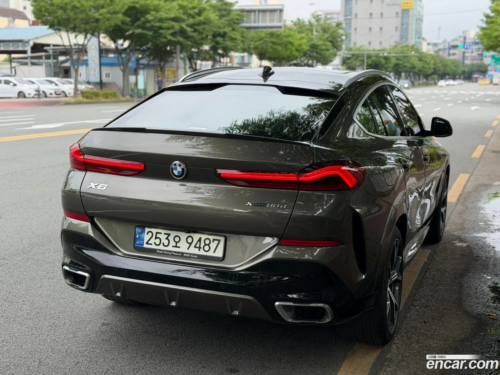 BMW X6 2021 — 2