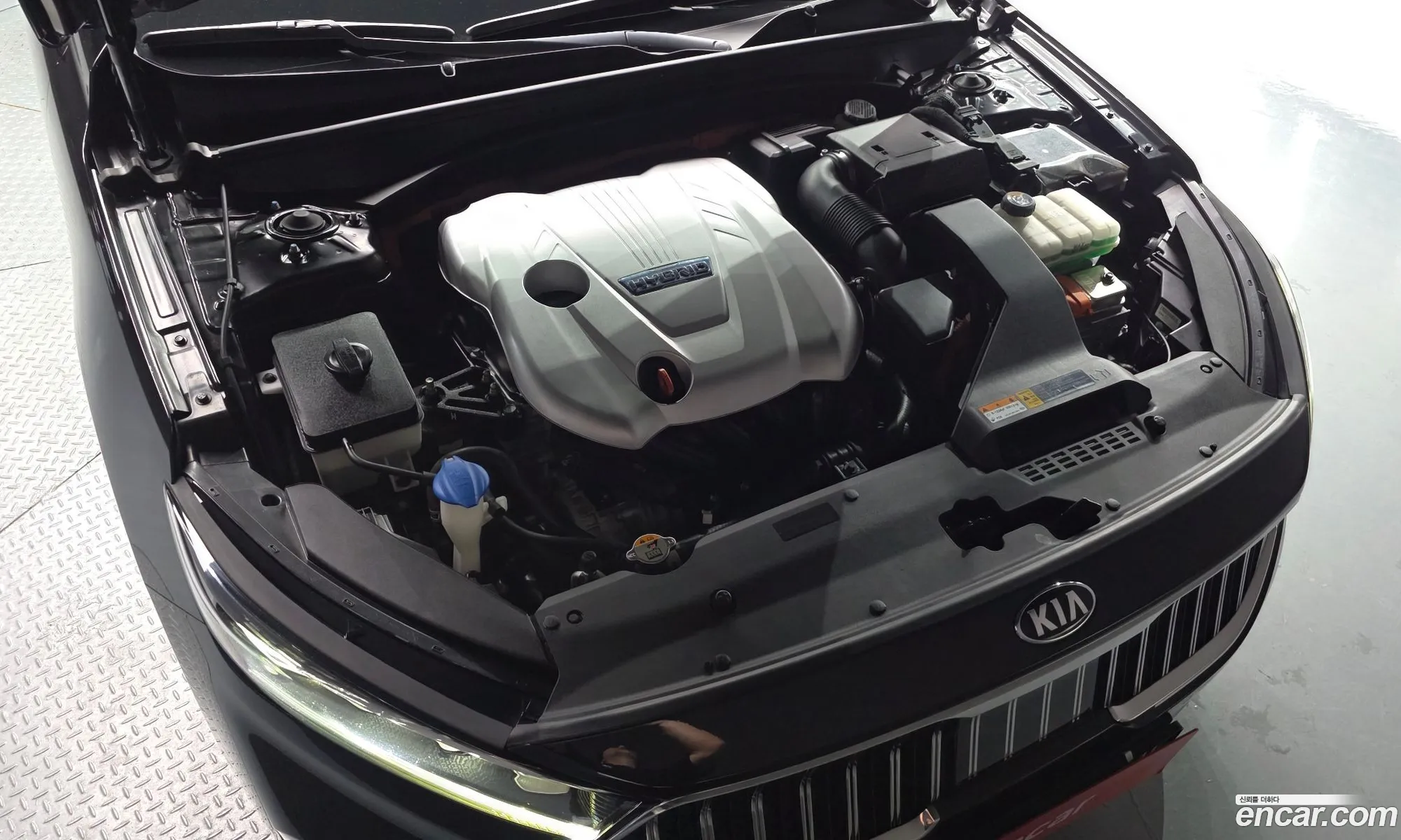 Kia K7 Premier Hybrid 2019 — 7