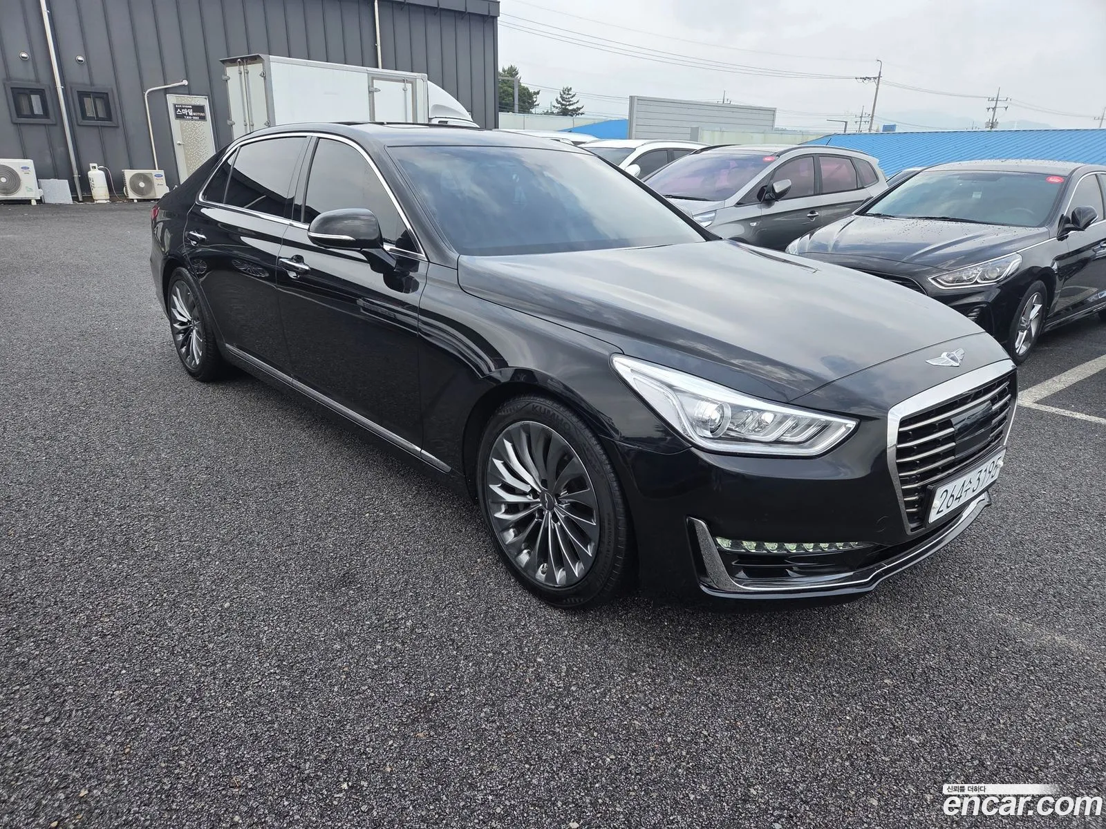 Genesis EQ900 2017 — 12