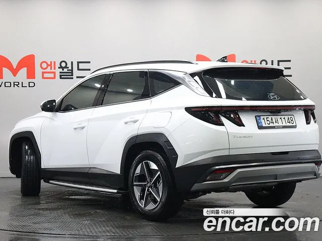 Hyundai Tucson Hybrid 2024 — 3
