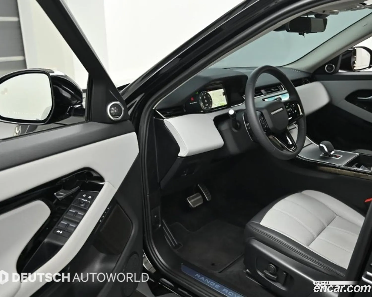 Land Rover Range Rover Evoque 2025 — 9
