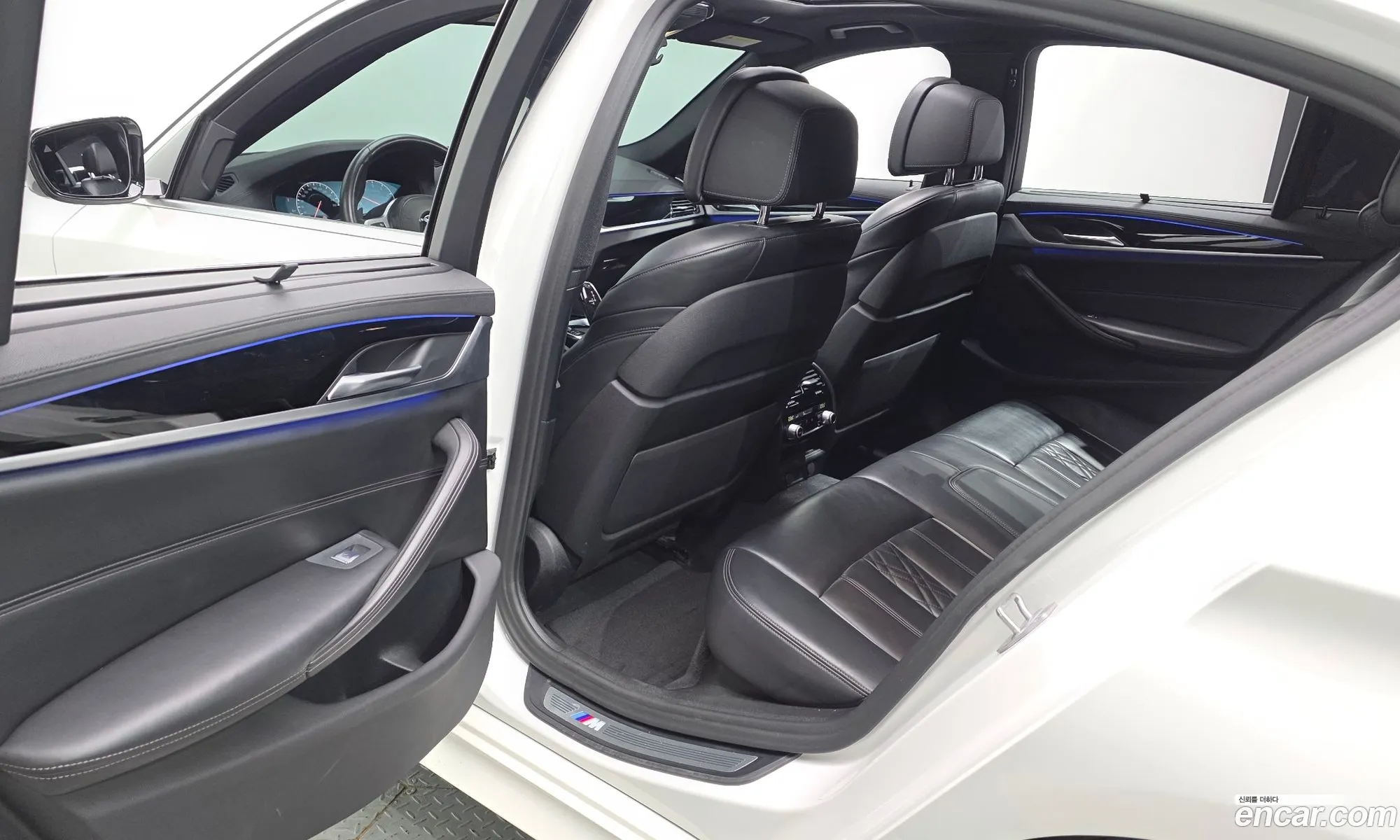BMW 5 Series 2019 WBAJD3102KWW50681 — 20