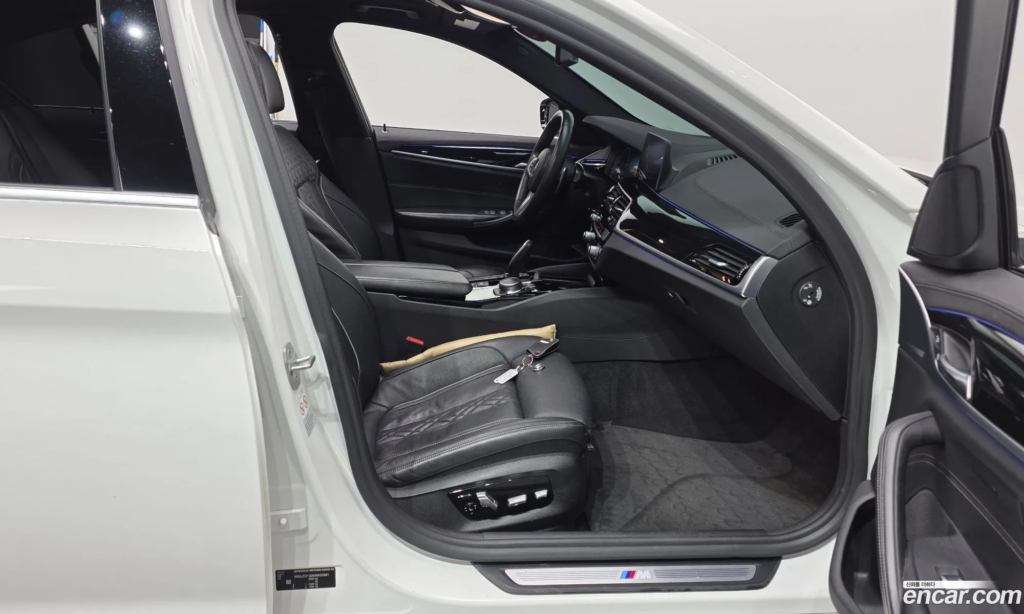 BMW 5 Series 2019 WBAJD3102KWW50681 — 11