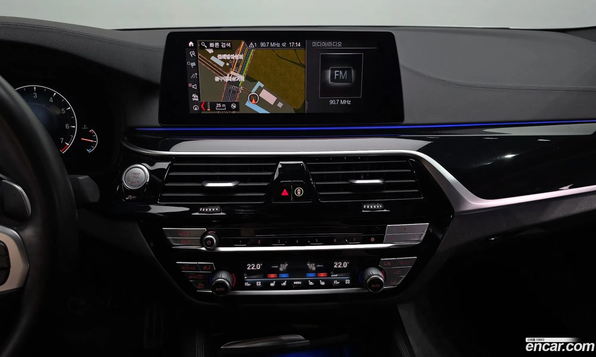 BMW 5 Series 2019 WBAJD3102KWW50681 — 5