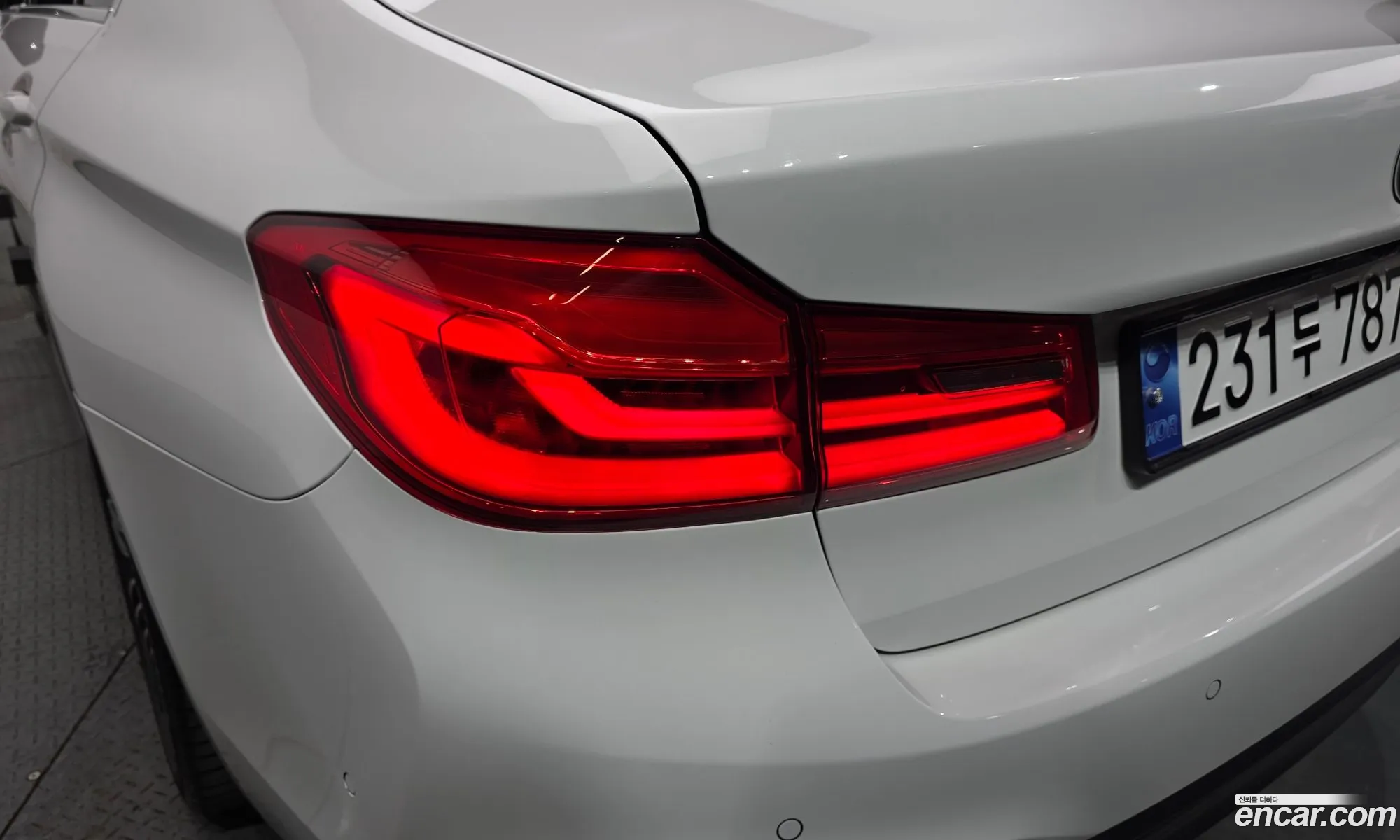 BMW 5 Series 2019 WBAJD3102KWW50681 — 7
