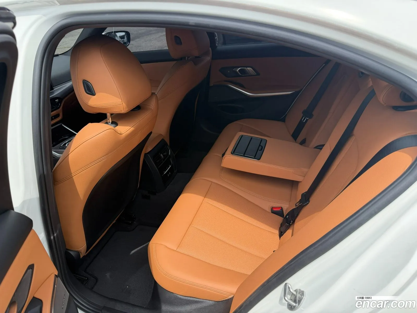 BMW 3 Series 2025 — 11