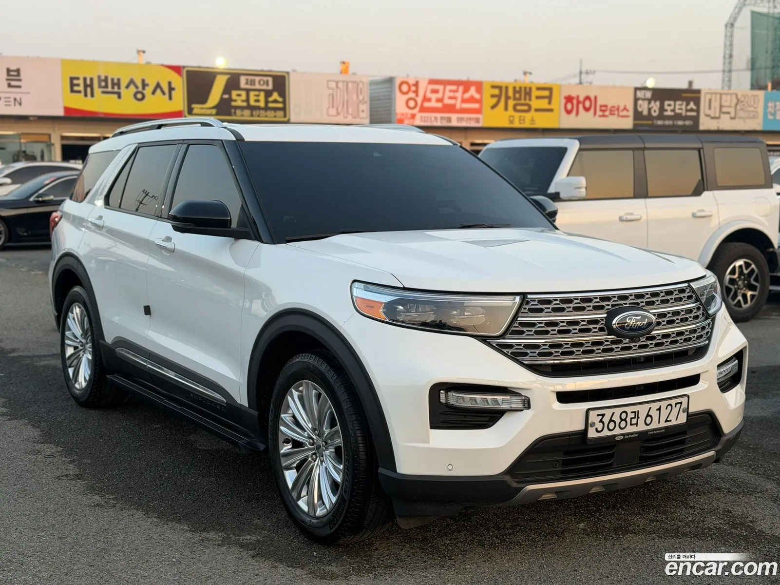 Ford Explorer 6th Gen 2020 — 16