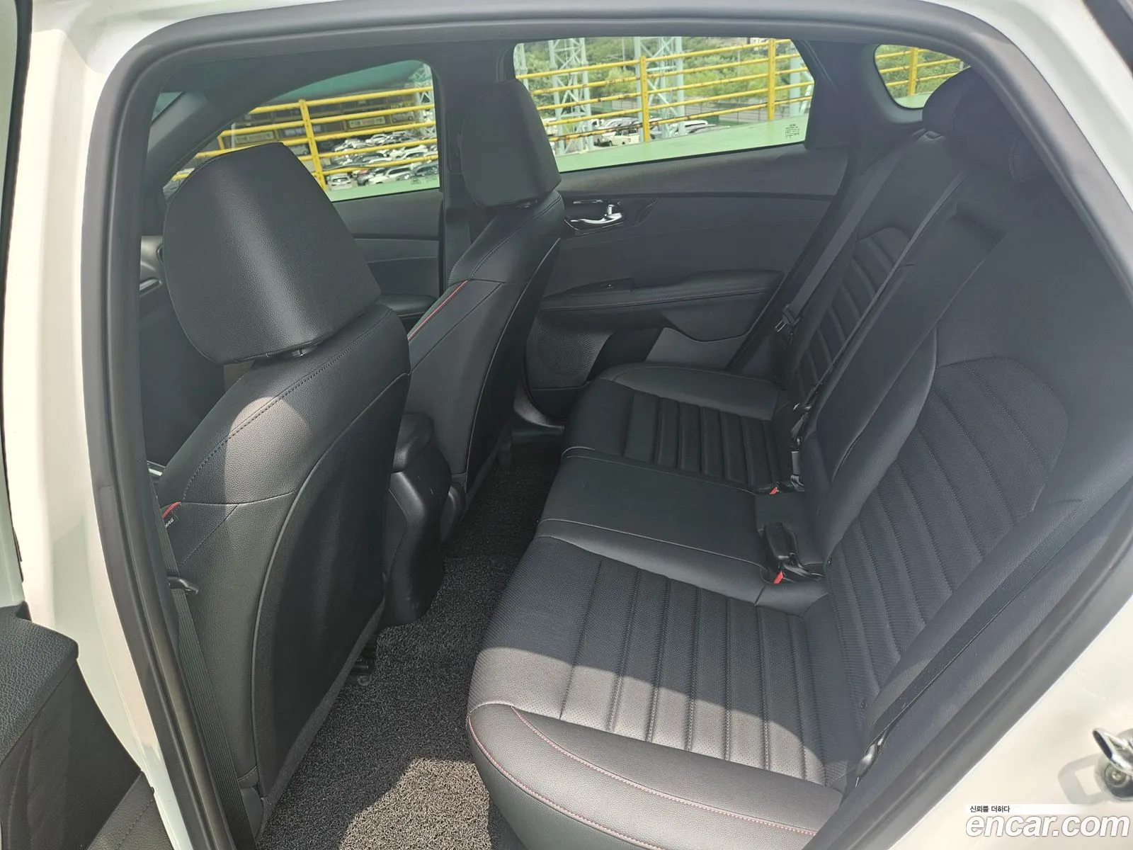 Kia K3 2019 — 10